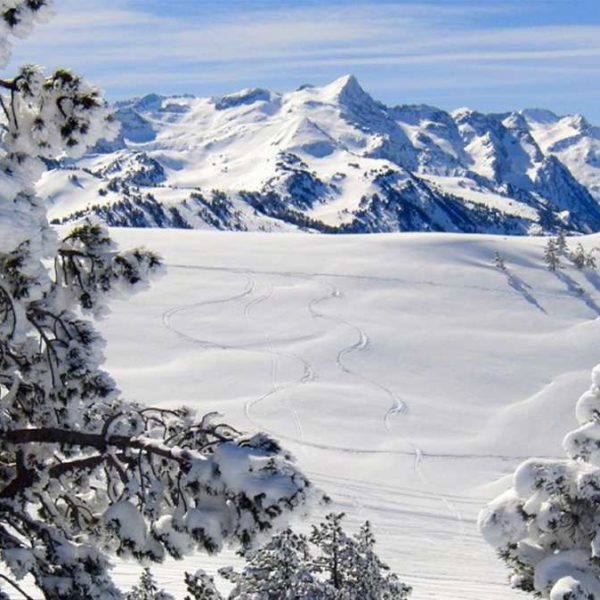 ski in pyrenees