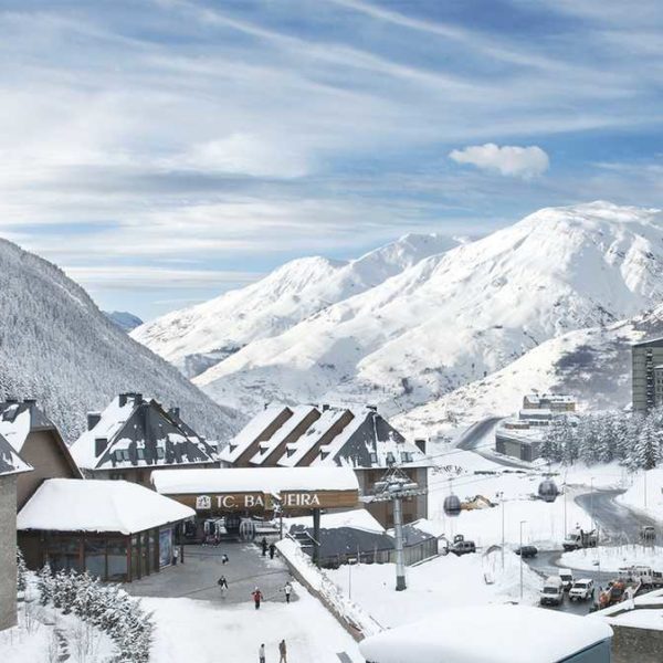 ski in pyrenees