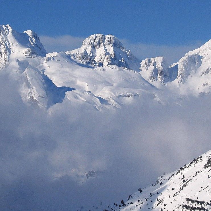 ski in pyrenees