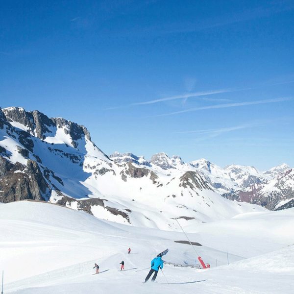 ski in pyrenees