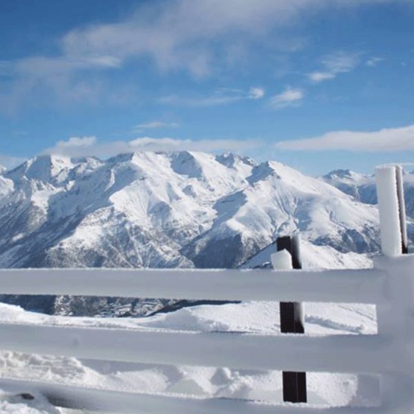 ski in pyrenees