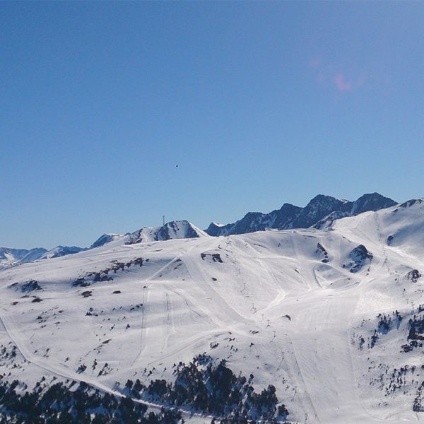ski in pyrenees