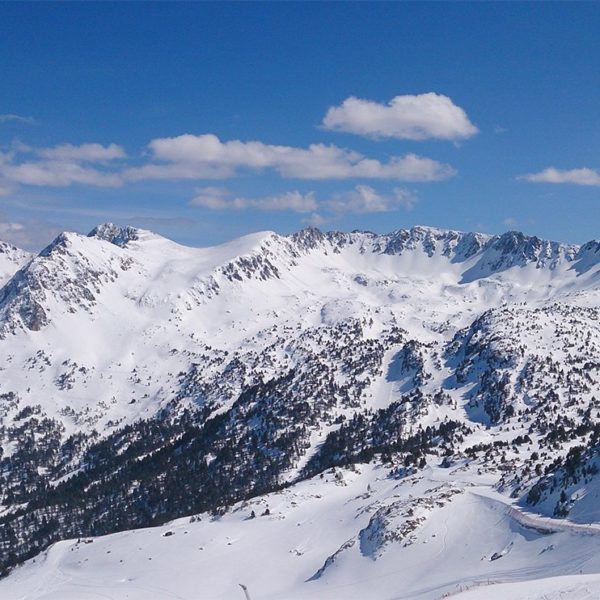 ski in pyrenees