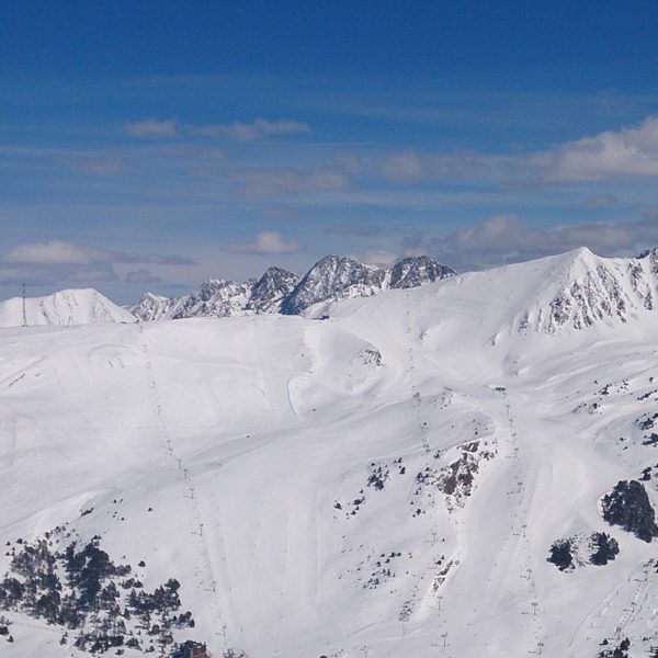 ski in pyrenees
